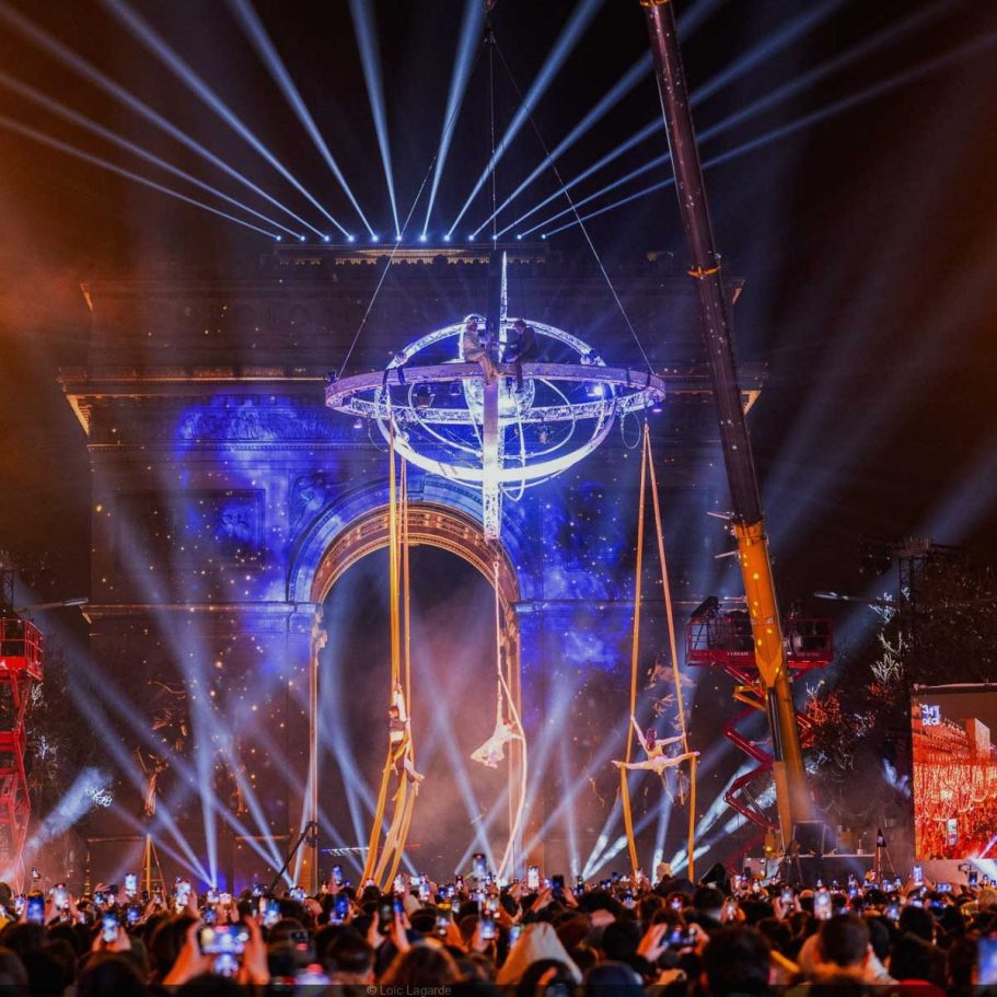 spectacle champs Elysées paris 2024 jeux olympiques